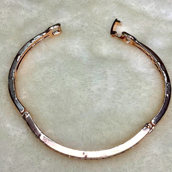 Crystal Bangle Style Bracelet - Picture 4 of 5